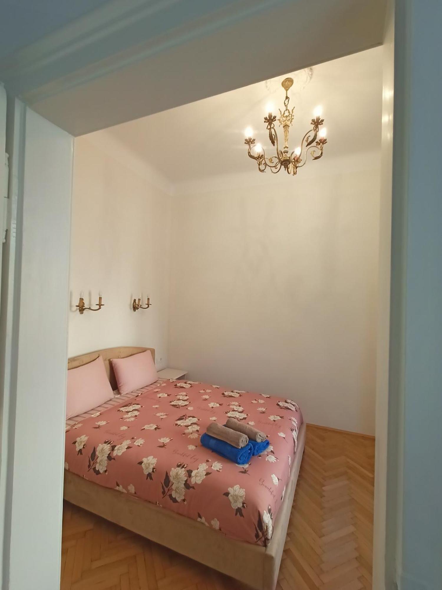Garden Of Light Apartment Hermannstadt Exterior foto